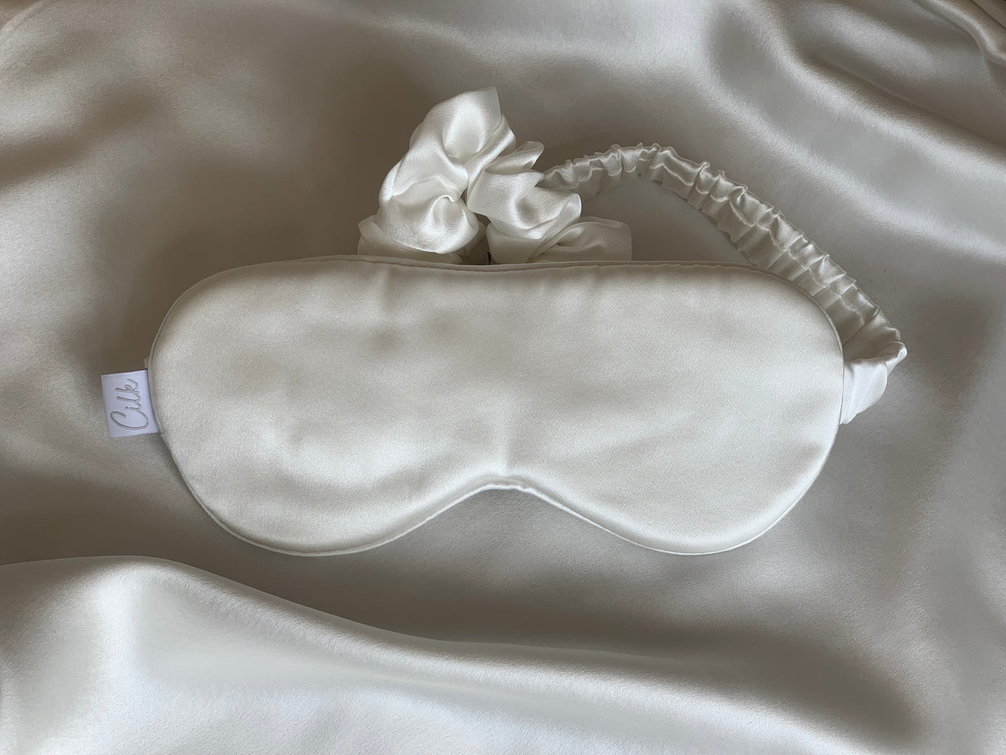 Cilk silk Sleeping Mask in White Pearl